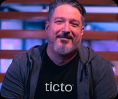 Team Member Mobile 5