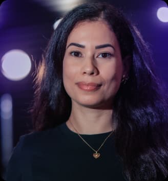 Team Member Mobile 7